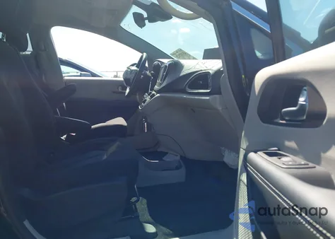 2024 Chrysler Voyager Lx z USA, uszkodzony, nr VIN 2C4RC1CG4RR132355